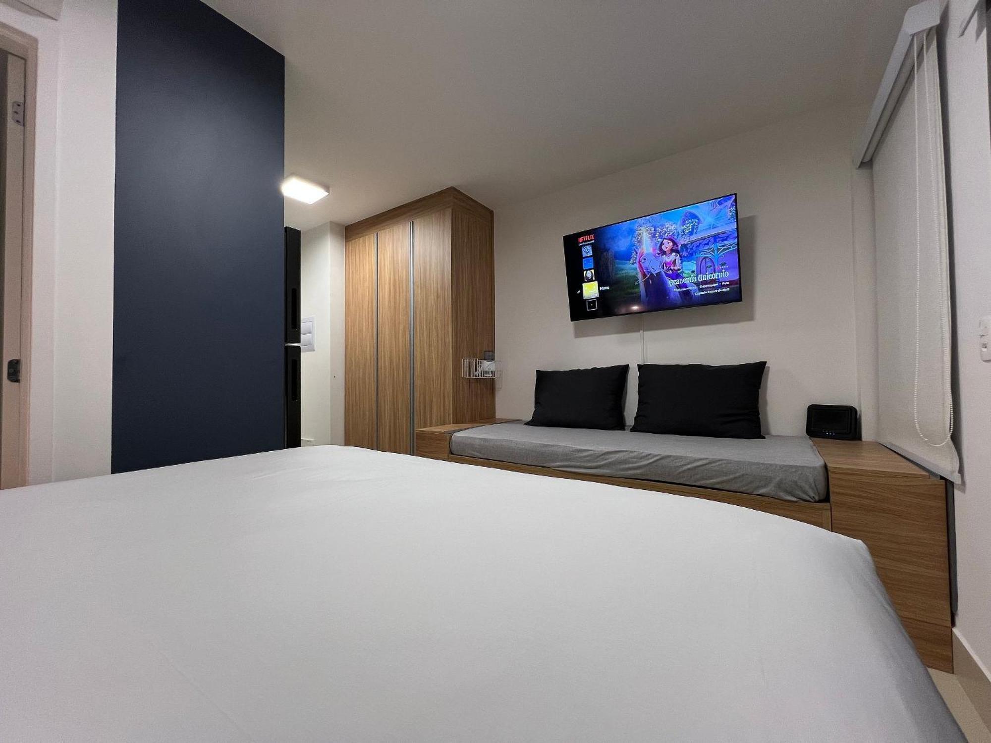 Lindos Na Liberdade Ac/wf/proximo Ao Metro Apartment *
