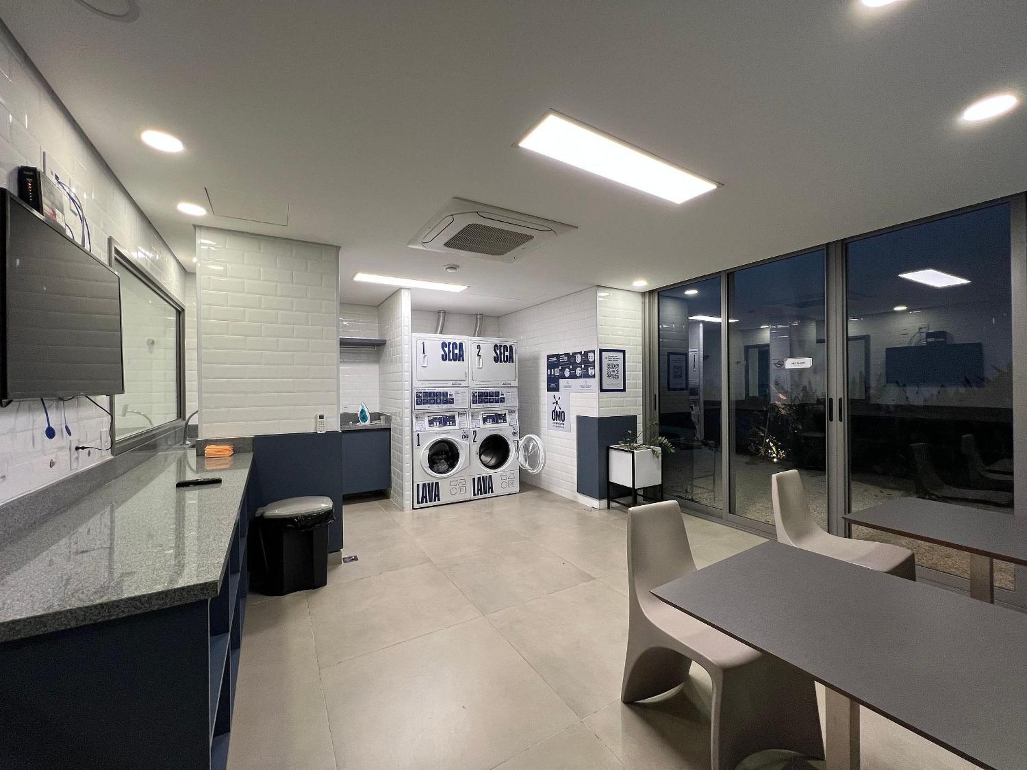 Lindos Na Liberdade Ac/wf/proximo Ao Metro Apartment *